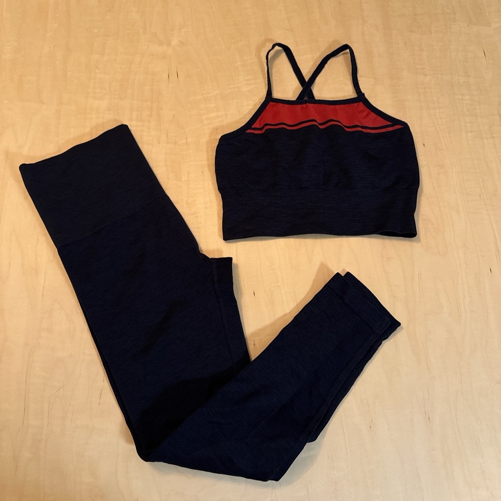 LNDR Navy and Red Activewear Set